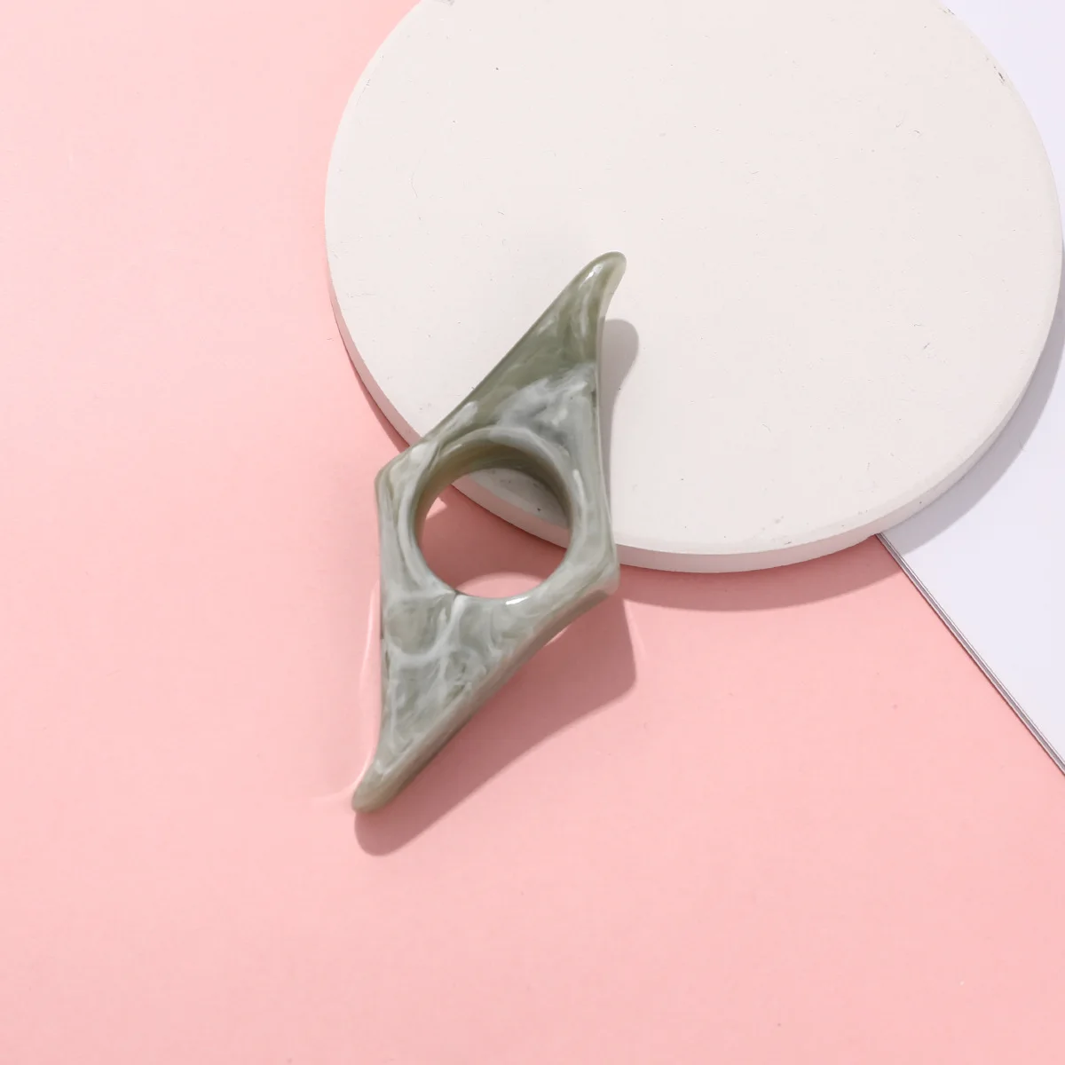 Uchwyt na kciuk do czytania